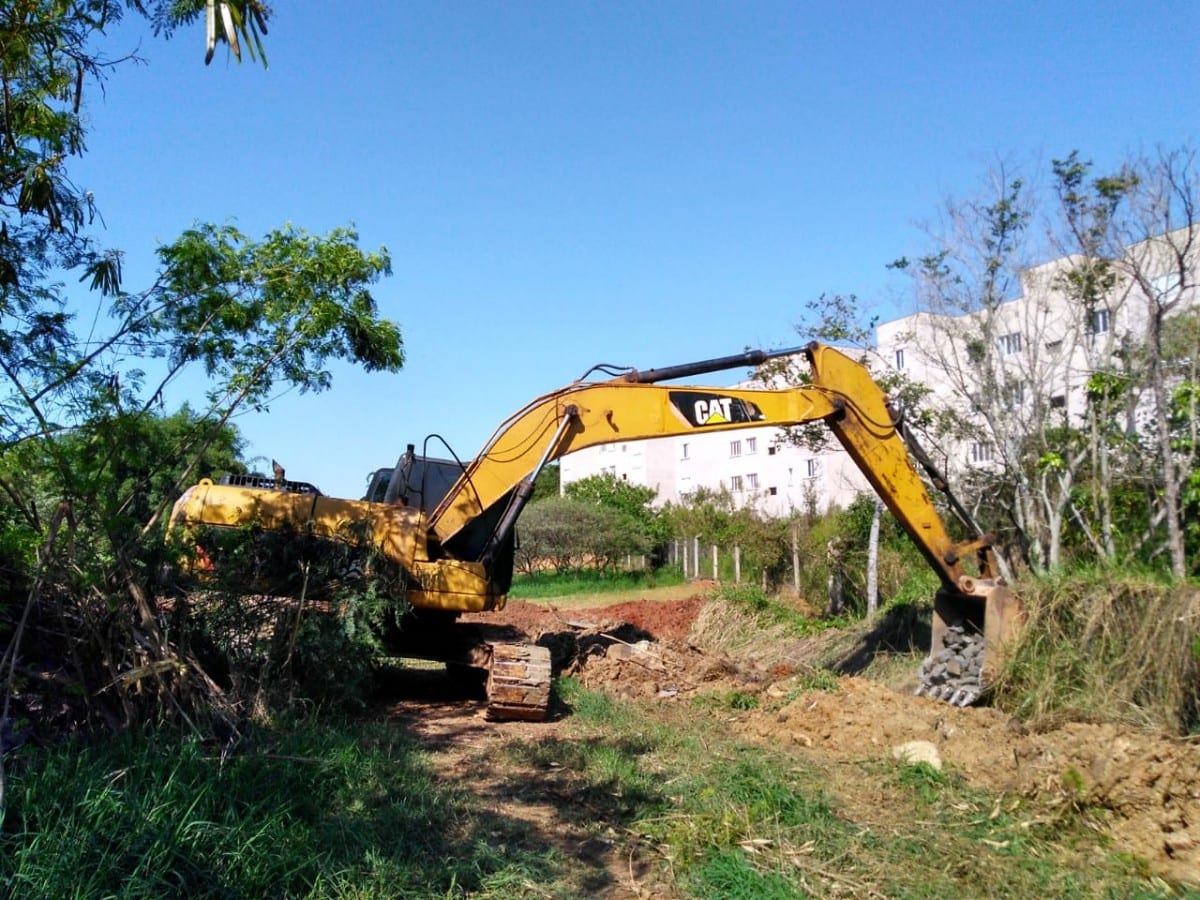 Prefeitura Inicia Trabalho De Drenagem E Limpeza Do C Rrego Jequitib