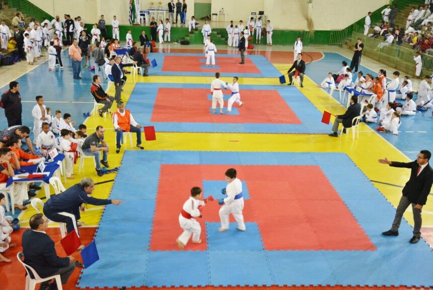 Atletas de toda região participaram do 18º KaratePosse; equipe possense foi a grande campeã