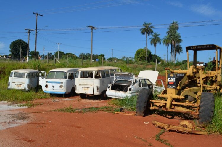 Prefeitura realizou leilão de veículos e matérias inservíveis