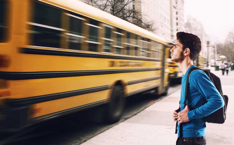 Prefeitura pagou cerca de R$800 mil em auxílio-transporte para estudantes em 2018