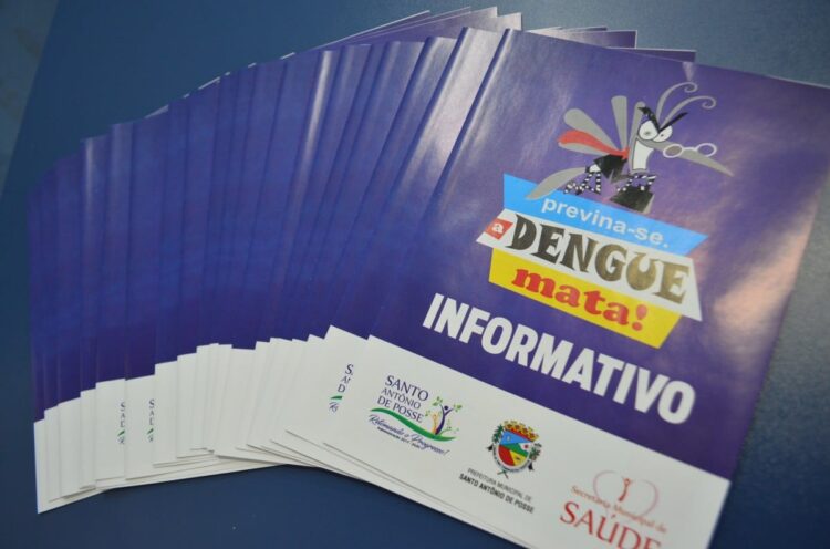 Prefeitura distribui informativo sobre a dengue