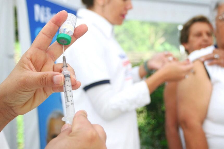 Influenza: campanha de vacinação continua no município