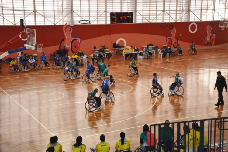 Diretor de Esportes é recebido no Centro de Treinamento Paralímpico Brasileiro