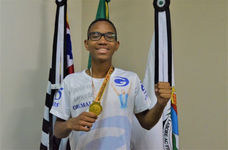 Jovem possense é campeão em campeonato sul-americano de Kung Fu