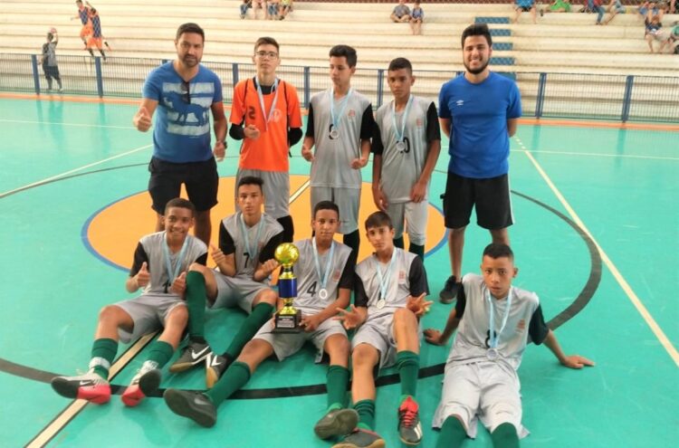 Sub-14 do Educa Esporte é vice-campeão em competição