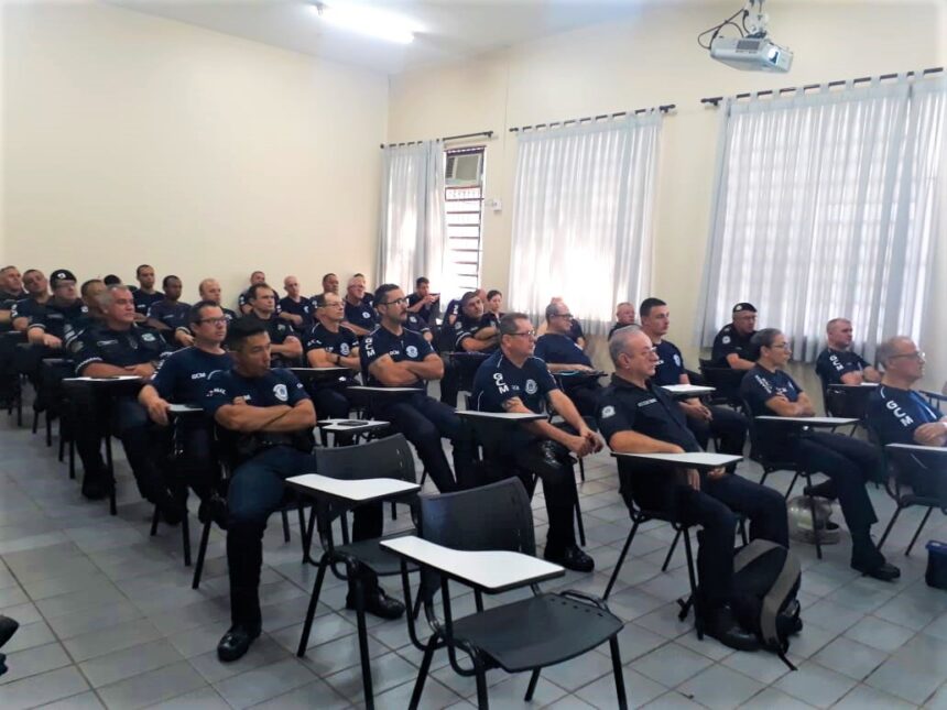 Policiais Municipais participam de curso de atualização