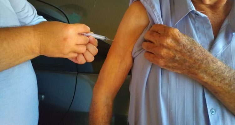 Saúde amplia vacinação para idosos de 72 à 74 anos a partir desta sexta-feira, dia 19