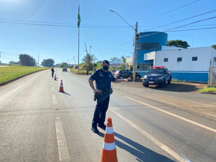 Prefeitura de Santo Antônio de Posse realiza barreira sanitária