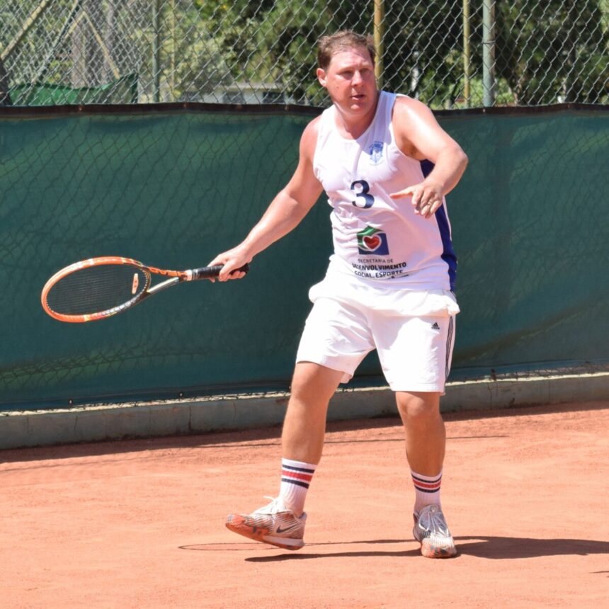 Possense fica com vice-campeonato de torneio de tênis e termina ano na oitava colocação em ranking regional