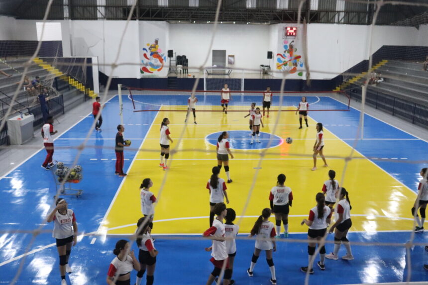 Prefeitura entrega reforma e modernização do Ginásio Municipal de Esportes